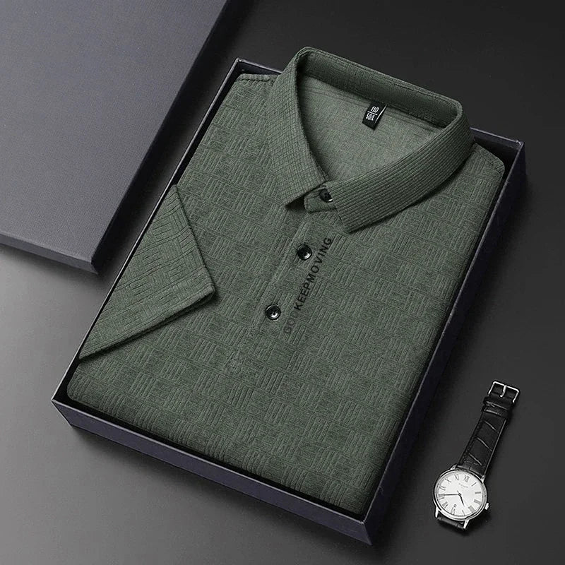 New Men's Business Casual Short Sleeved Shirt with Badge Solid Color Polo Shirt Fashionable Breathable Comfortable Versatile Top