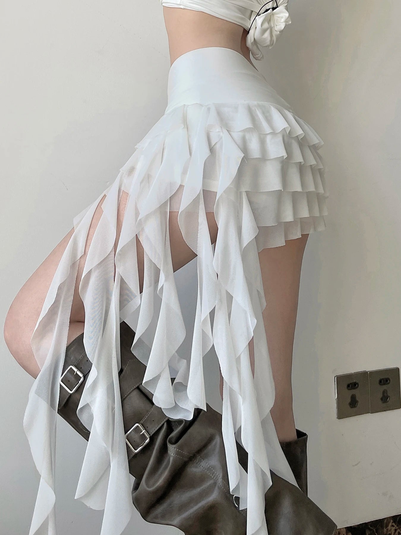 Women's Ruffle Asymmetrical Mesh Skirt Elegant Low Waist Tiered Layer Ribbon Mini Skirt Ladies Summer Bottoms Y2k Downtown Girl