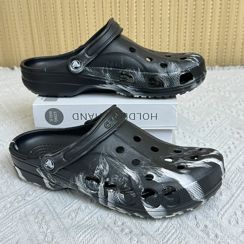 Summer Couple Clog Shoes Fashion Sandals Waterproof Slippers Men Shoes Outdoor Soft Sole Shoes Clogs EVA Beach Home Slipper