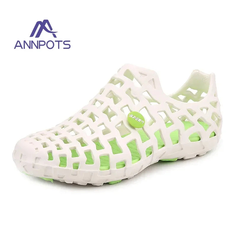 New Summer Water Shoes Men Breathble Hollow Beach Sandals Upstream Aqua Shoes Women Quick Dry River Sea Slippers Diving Swimming