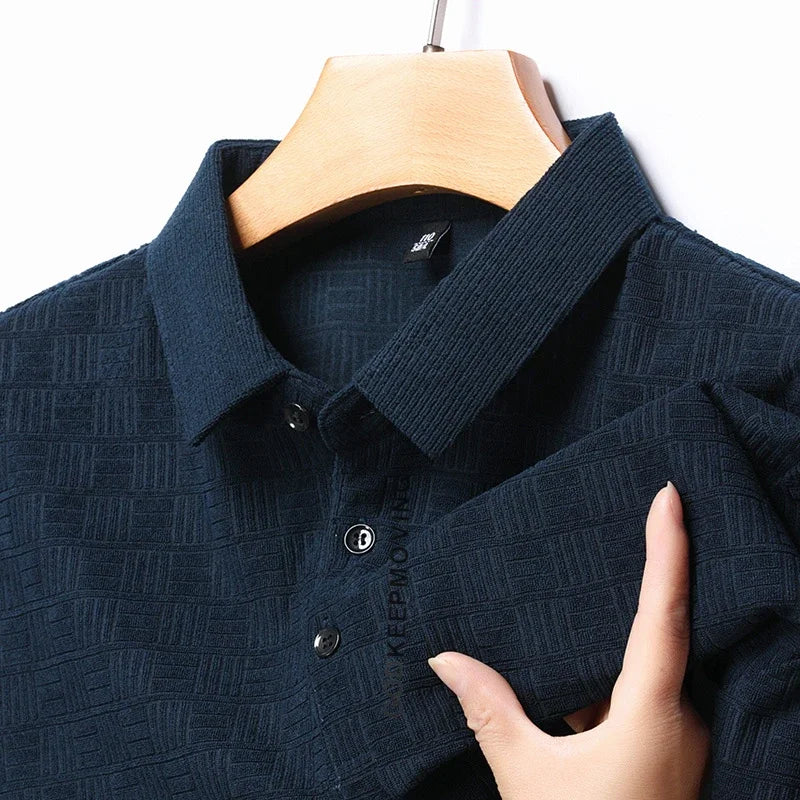 New Men's Business Casual Short Sleeved Shirt with Badge Solid Color Polo Shirt Fashionable Breathable Comfortable Versatile Top