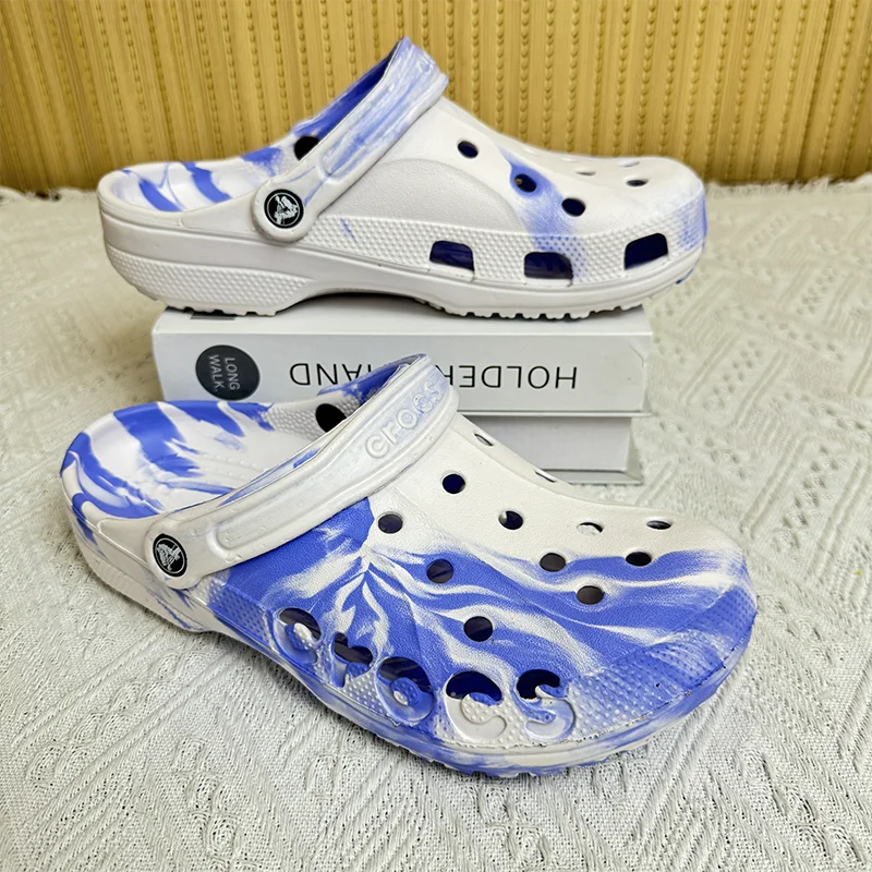 Summer Couple Clog Shoes Fashion Sandals Waterproof Slippers Men Shoes Outdoor Soft Sole Shoes Clogs EVA Beach Home Slipper