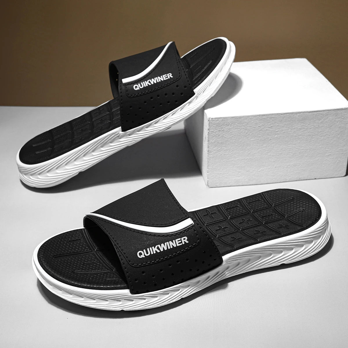 Summer Men's Slippers EVA Non-slip Wear-resistant Beach Shoes for Home Ultra-light Thick Sole Comfortable Outside Sports Sandals