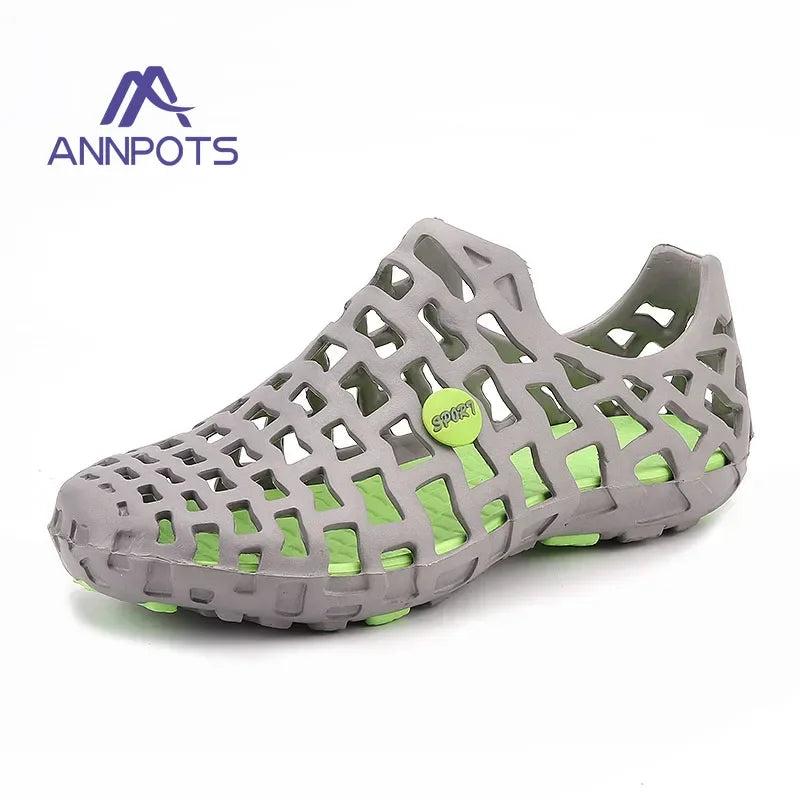 New Summer Water Shoes Men Breathble Hollow Beach Sandals Upstream Aqua Shoes Women Quick Dry River Sea Slippers Diving Swimming