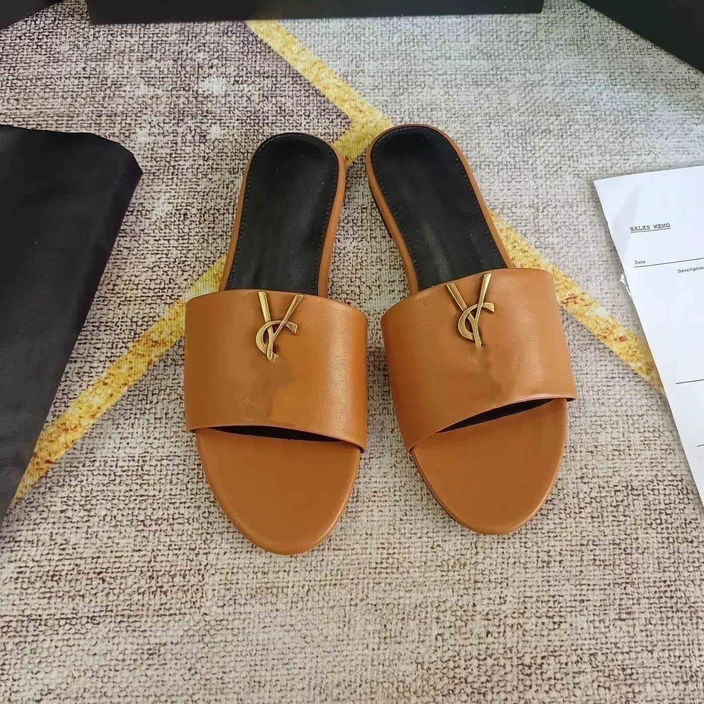 New Internet Celebrity Embroidered Slippers for Women Wearing Sheepskin Printed Alphabet Beach Leisure Internet Celebrity