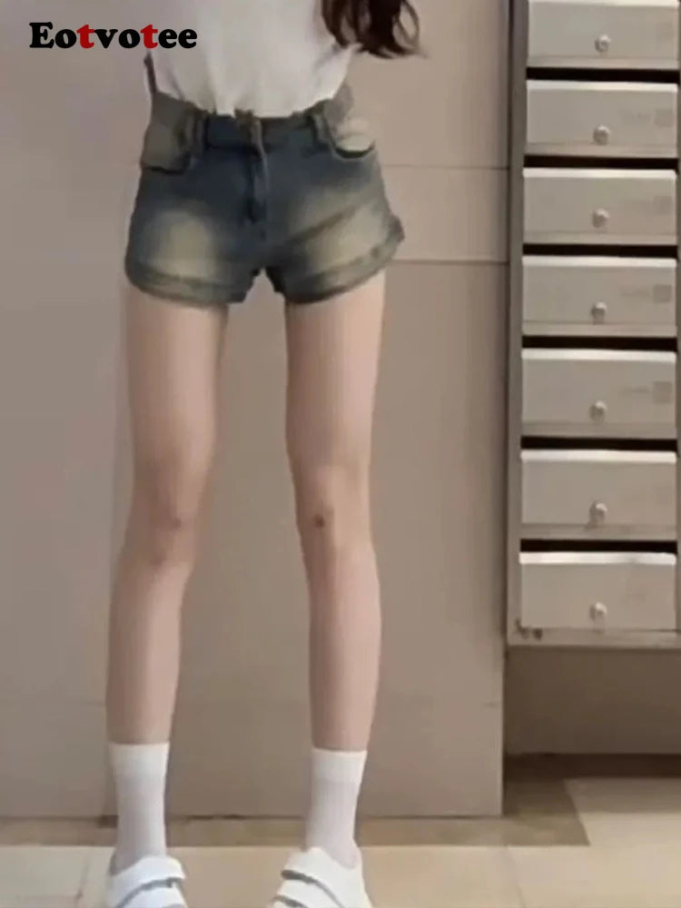 EOTVOTEE Retro High Waist Straight Simple Denim Shorts Y2 Fashion 2025 New High Street Slimming Versatile Button Zipper Shorts