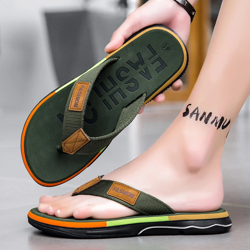 Hot Sale Men's Summer Flip-Flops Comfortable Non-Slip Black Man Slippers Outdoor Beach Slides Men Flat Slippers pantuflas hombre