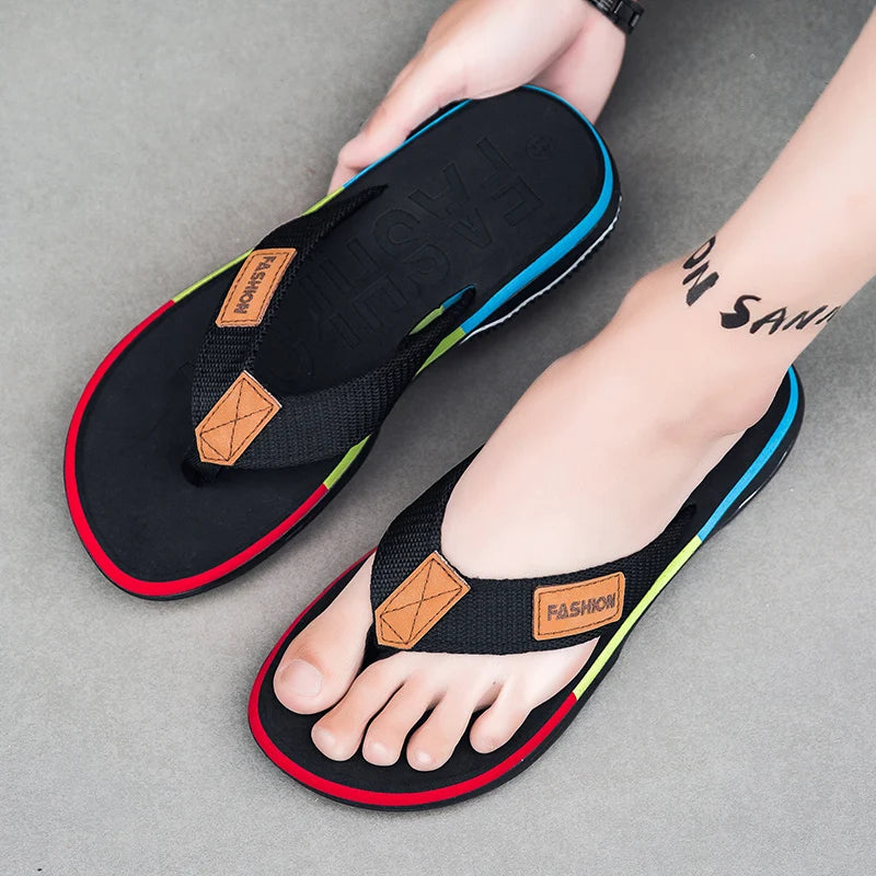 Hot Sale Men's Summer Flip-Flops Comfortable Non-Slip Black Man Slippers Outdoor Beach Slides Men Flat Slippers pantuflas hombre