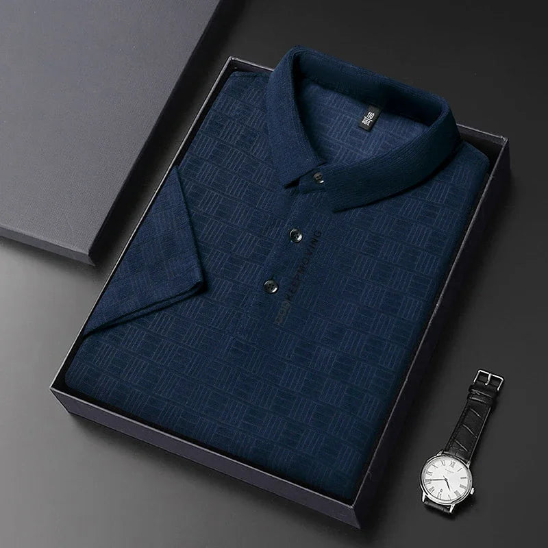 New Men's Business Casual Short Sleeved Shirt with Badge Solid Color Polo Shirt Fashionable Breathable Comfortable Versatile Top