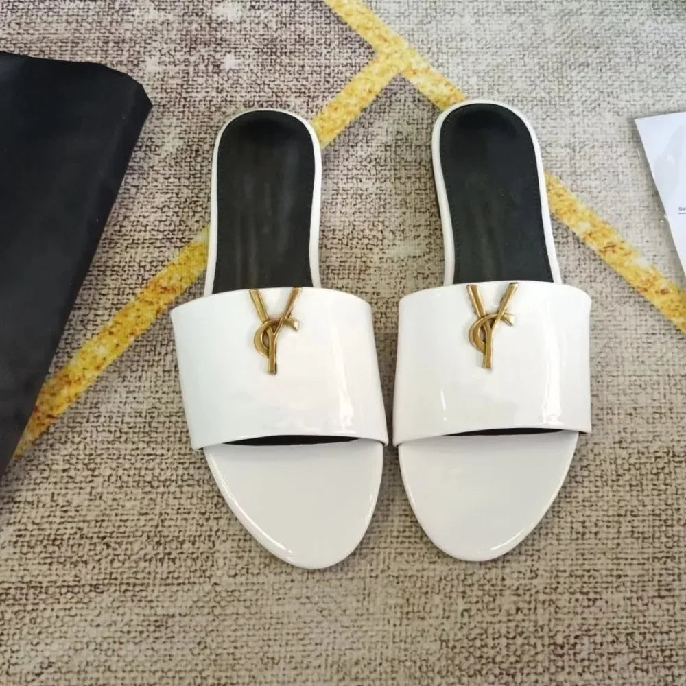 New Internet Celebrity Embroidered Slippers for Women Wearing Sheepskin Printed Alphabet Beach Leisure Internet Celebrity